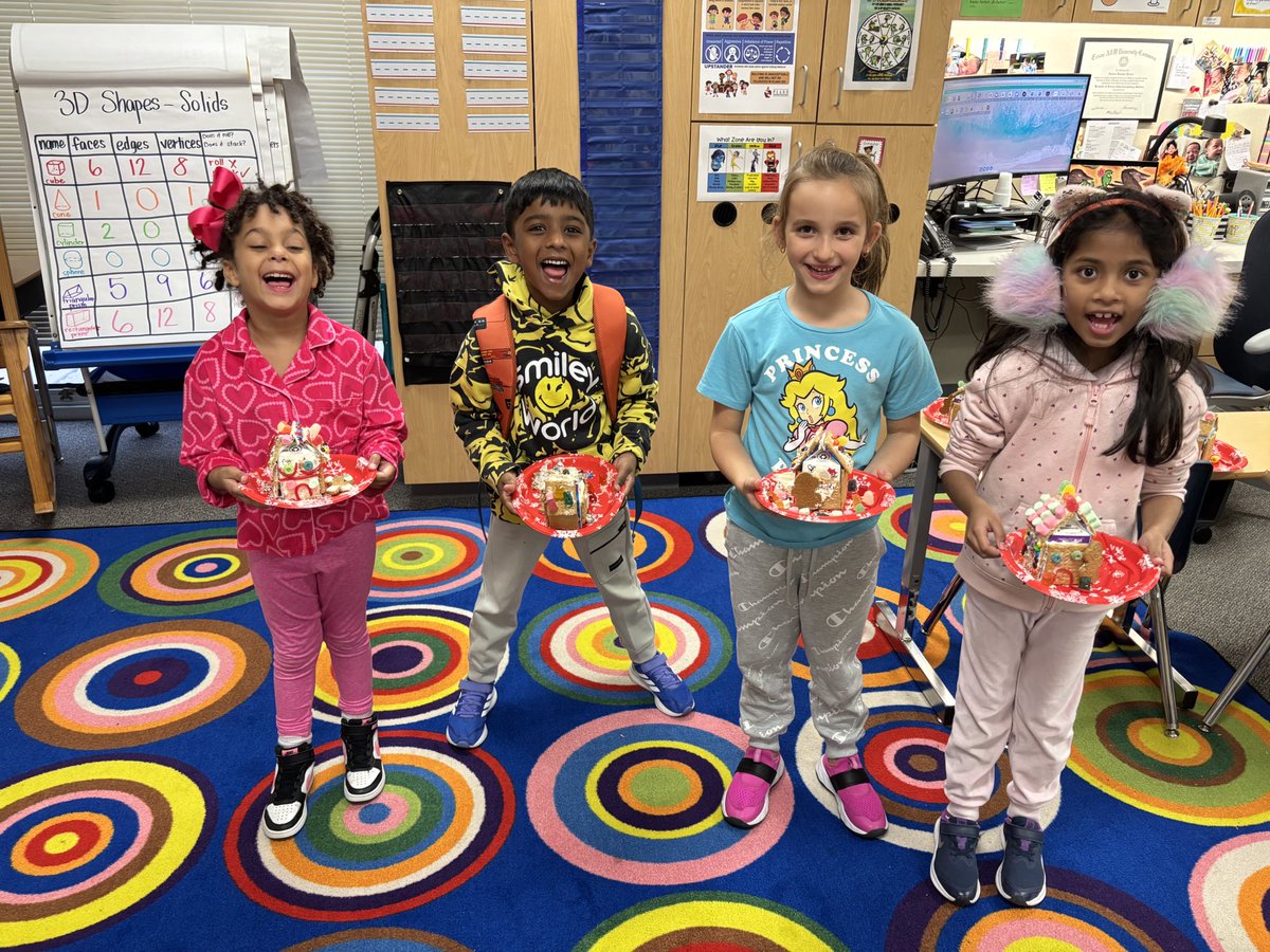 DaffronDeputies's tweet image. Check out our 1st graders having a sweet time at their Gingerbread House Making Party, creating festive fun and delicious memories! 🍬 🍭 #teamdaffron #PoweredbyLearning #CommittedtoExcellence #TeamPlanoISD #WinningForKids #OneMissionOneTeam