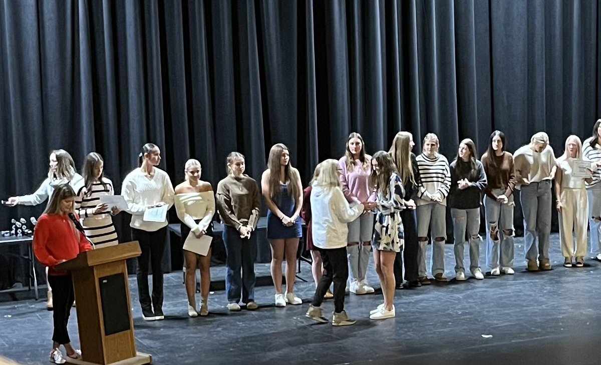 Lebanon Volleyball tweet media