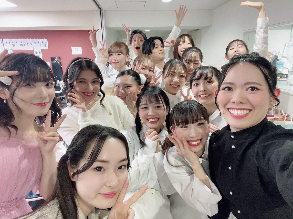 最後まで全力で💨

この衣装でこの曲を踊るのが新鮮でした笑👀