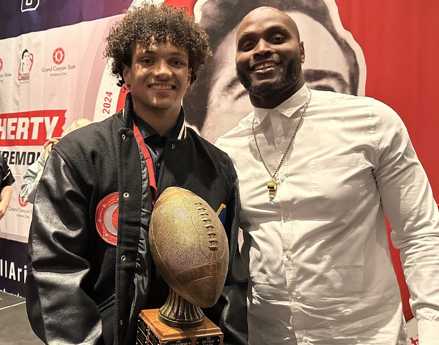Congratulations to <a href="/DezmenRoebuck/">Dezmen Roebuck</a> for becoming the ninth talent from Southern Arizona to earn the prestigious Ed Doherty Award over the last 37 years. Headed to Washington as a record-breaking receiver.

Story: allsportstucson.com/2024/12/14/dez… 
---