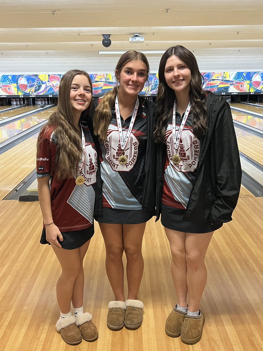 Varsity girls finished 8th at Strikefest today. Congrats to our individual placers. Alyvia, Taylor and Brooke. <a href="/lthsathletics/">Lockport Athletics</a>