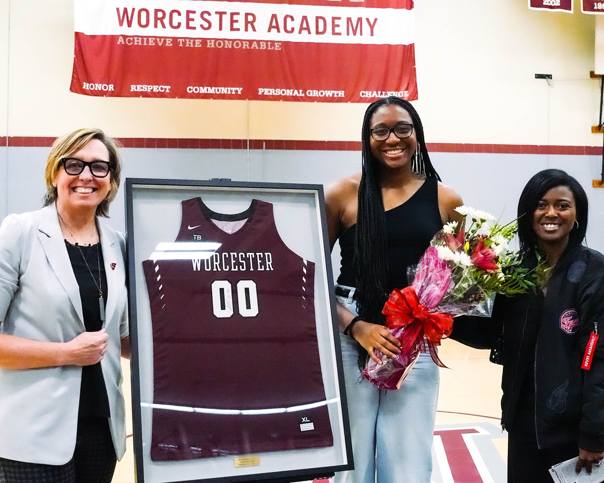 Indiana Fever tweet media