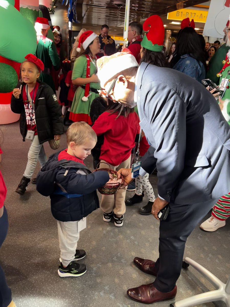 Another magical DEN Fantasy Flight in the books! 🎄🎅  Thank you to the families for the honor of hosting you in our home away from home…your presence made the day so special!  🙏🏻 Also, huge shout out to the volunteers who worked so hard planning and deploying the event! 👏