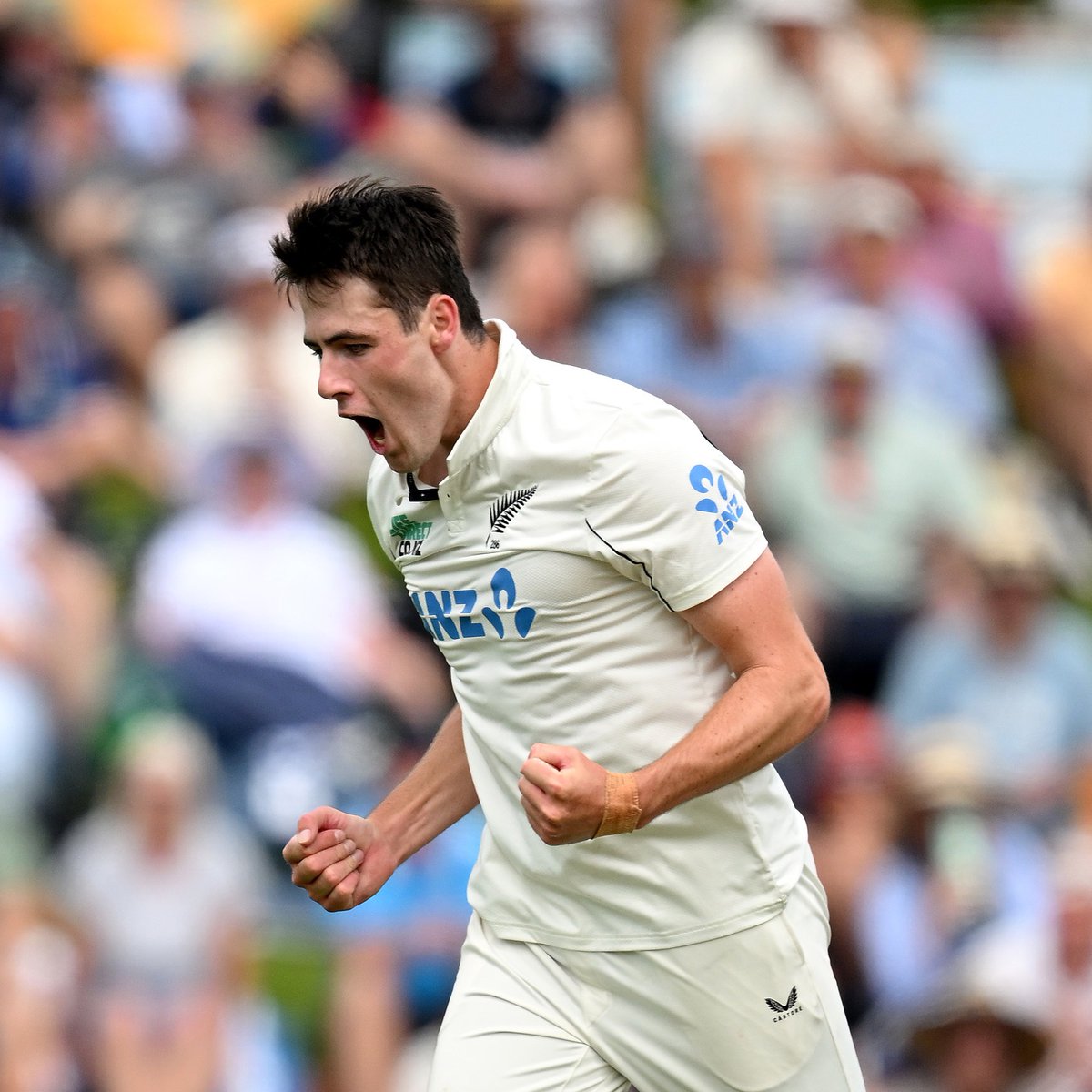 ESPNcricinfo's tweet image. Two in two for Will O&apos;Rourke! 

Bethell is caught at gully before Brook chops on for a duck! 

es.pn/NZvENG24-Test3 | #NZvENG