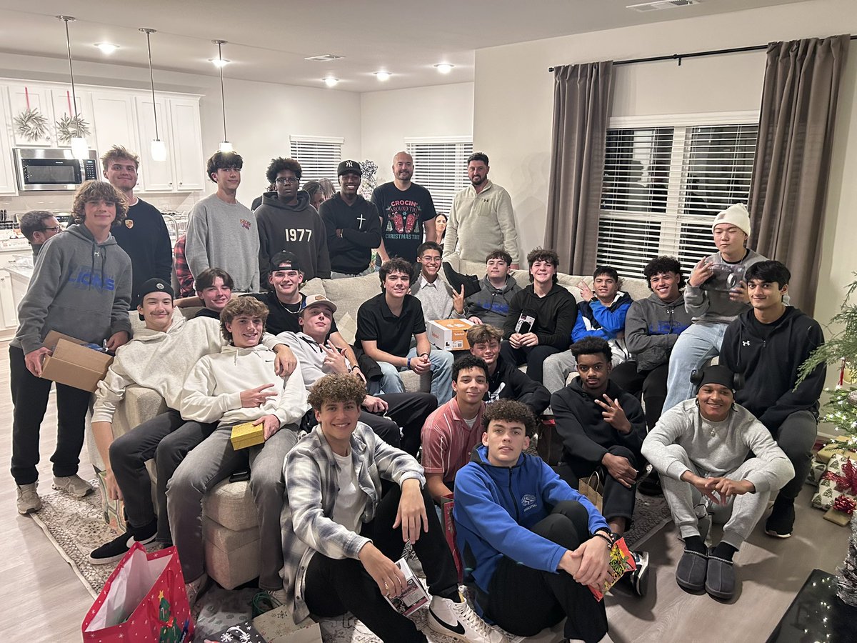 Happy Holidays from the Ridge Fam!