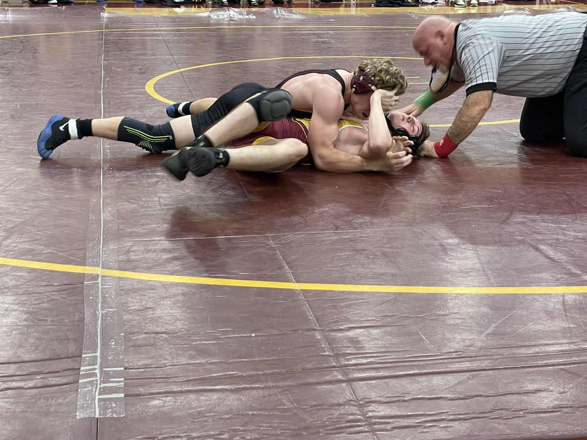 IonaWrestling's tweet photo. Congratulations the the wrestling team who went 5-0 today at the Linda Stuart Colonie HS Duals in Albany. Paolo Ciatto was named the tournament MOW https://t.co/hLRRK9D0c5