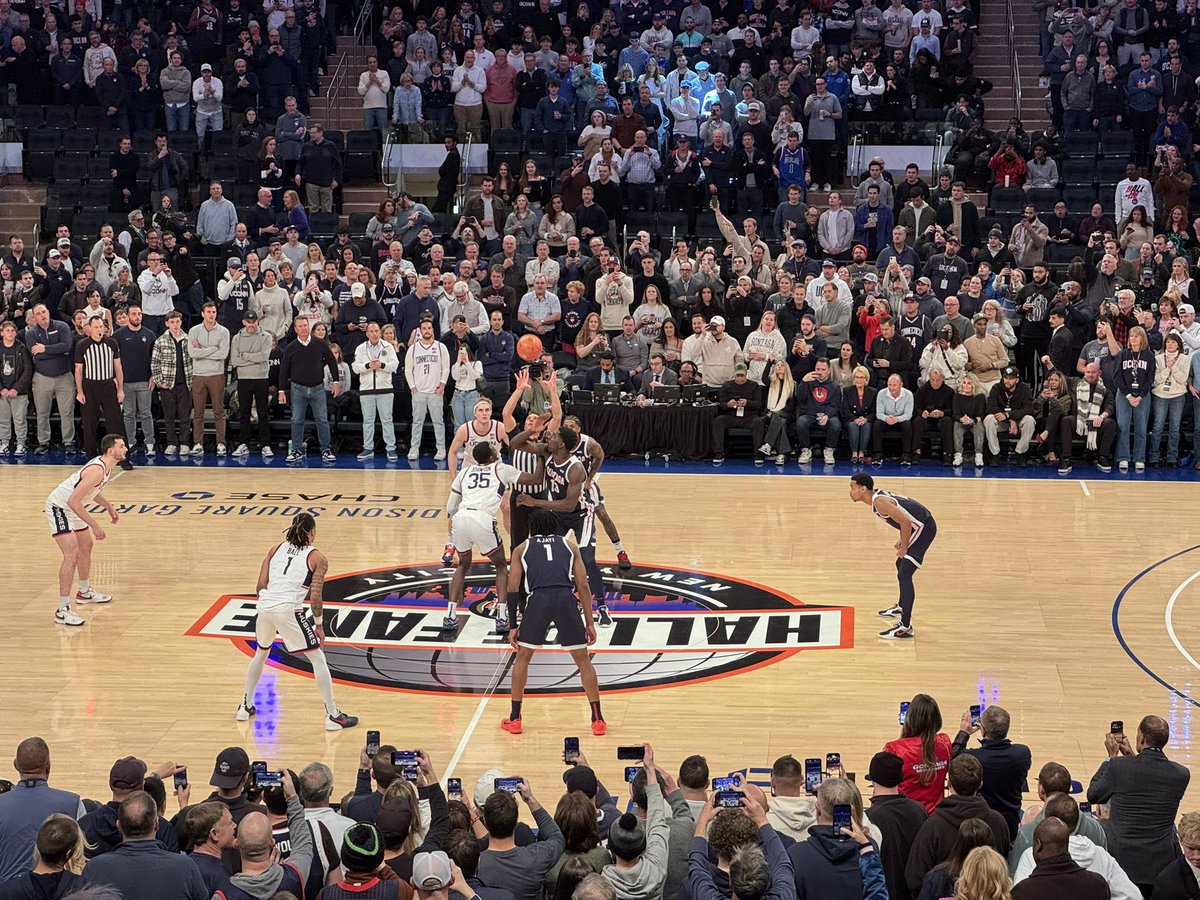 At #MSG to cheer for the Zags vs. UConn! Hoping for an excellent game and a big Zags win!! #GoZags #HOFNYC