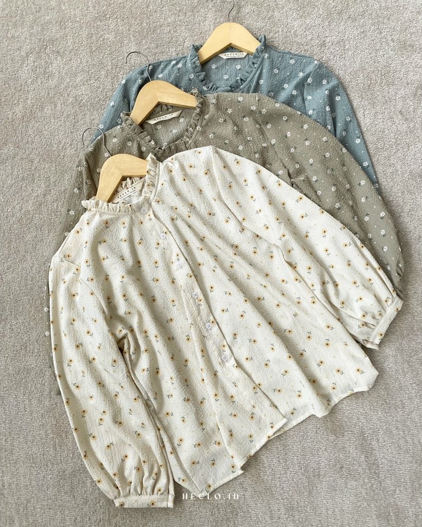 vaple5's tweet photo. morning guysss mau racunin blouse floral nich ehee🤣

https://t.co/5wd1ZIZype 

 #WhenThePhoneRingsEp6 https://t.co/AVu3H9ITio
