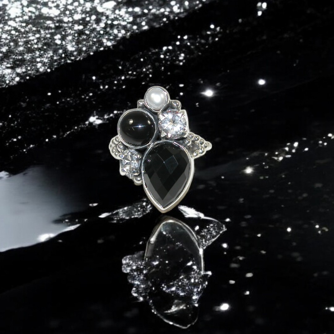 Amykahnrussell's tweet image. #TVSN has amazing gift ideas from Amy Kahn Russell.  Fill the stockings with natural gems!  #GiftIdeas #NaturalGems #AmyKahnRussell #StockingStuffers #UniqueGifts #HolidayShopping #JewelryGifts