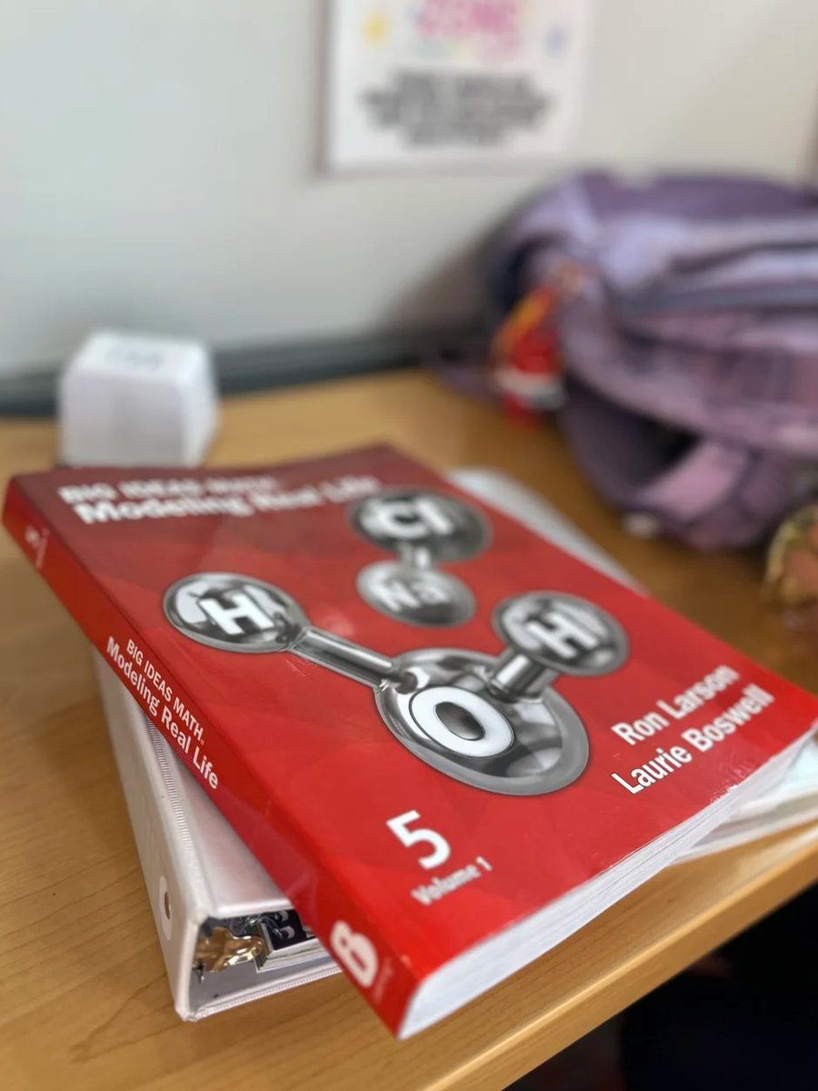 Jenny6oingChen's tweet image. Today is also a day of studying hard.