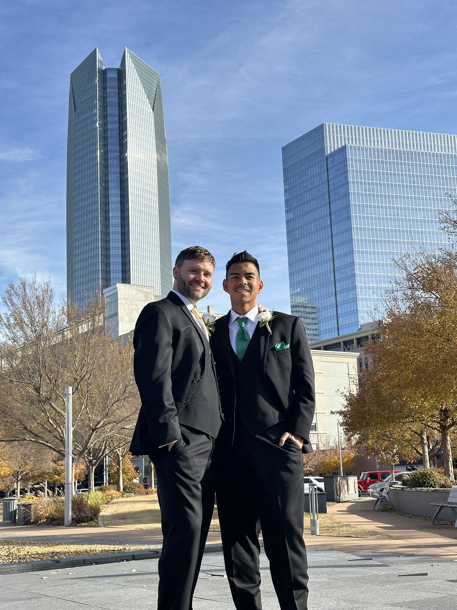 rclvelasco's tweet image. Personal life update: I married my best friend and the love of my life! Grateful for the opportunity to exchange our vows in front of our loved ones who came from near and far, including those who were able to Zoom in online! #lovewins #husbands #gaywedding
