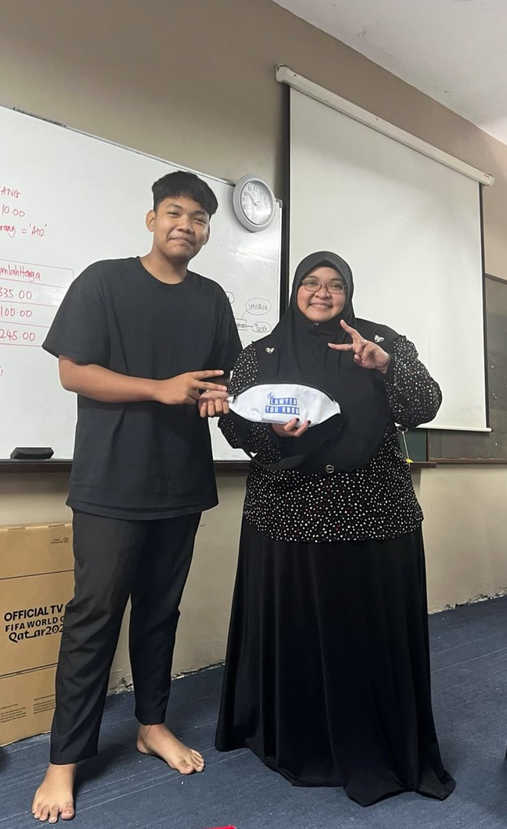 azamnj's tweet image. I’ve conducted a mock test for my students, and I’ve decided to reward the two highest scorers with LYK bags!! 

They’re so excited and loved them!

Thanks to the LYK @LawyerYouKnow 

#MockTest
#LYKMerch
#BackPackFannyPack