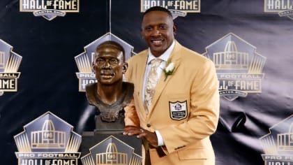 Holtz's Heroes Foundation (@holtzheroes) on Twitter photo 1 of only 10 people to have won the Heisman Trophy and be elected to the <a href="/ProFootballHOF/">Pro Football Hall of Fame</a>. Our teammate and brother Touchdown Timmy!
☘️ 🏈 🏆 🌳 1 of only 10 people to have won the Heisman Trophy and be elected to the <a href="/ProFootballHOF/">Pro Football Hall of Fame</a>. Our teammate and brother Touchdown Timmy!
☘️ 🏈 🏆 🌳