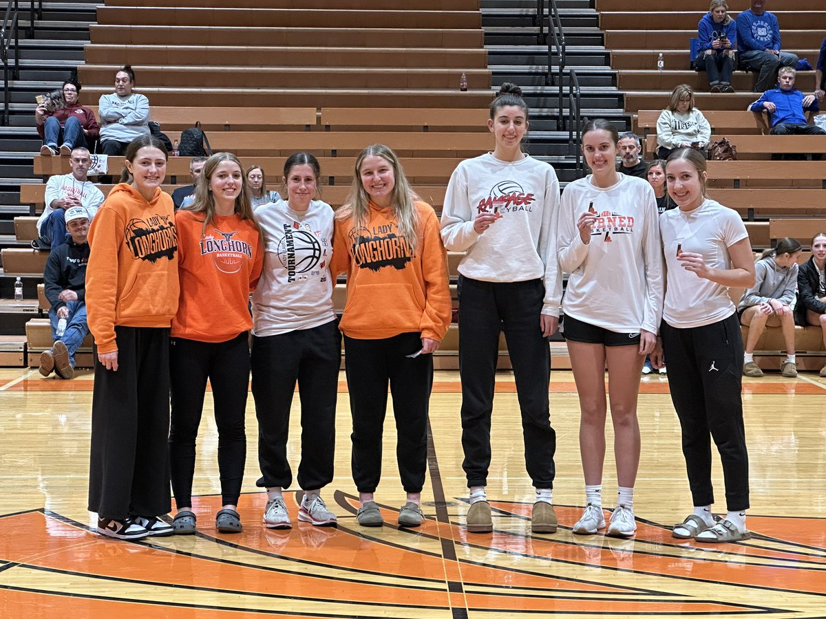 HHS LadyLonghorns BB (@holcomb_girlsbb) on Twitter photo Super Proud of these girls Keady Basketball Classic CHAMPIONS!!!
Halle Jones and Jaylee Wickwar place in the top three in the Three Point Contest!
Sammie Magana, Halle Jones, Bella Galliart and Jaylee Wickwar made the All Tournament team!!!
#Together #HornsUp <a href="/HHSLonghorns/">Holcomb High School</a> Super Proud of these girls Keady Basketball Classic CHAMPIONS!!!
Halle Jones and Jaylee Wickwar place in the top three in the Three Point Contest!
Sammie Magana, Halle Jones, Bella Galliart and Jaylee Wickwar made the All Tournament team!!!
#Together #HornsUp <a href="/HHSLonghorns/">Holcomb High School</a>