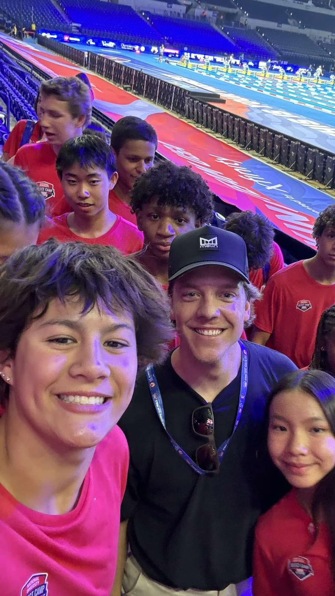 Kyle Velte (@kylevelte) on Twitter photo Thank you <a href="/kylesockwell/">Kyle Sockwell</a> for being the best ambassador for the awesome sport of swimming and for always making time for fans, including my kid, <a href="/swimmerLucy/">Lucy</a> and her <a href="/Empire_KCswim/">Empire KC Swim Club</a> teammates - both tonight and at Trials! Thank you <a href="/kylesockwell/">Kyle Sockwell</a> for being the best ambassador for the awesome sport of swimming and for always making time for fans, including my kid, <a href="/swimmerLucy/">Lucy</a> and her <a href="/Empire_KCswim/">Empire KC Swim Club</a> teammates - both tonight and at Trials!