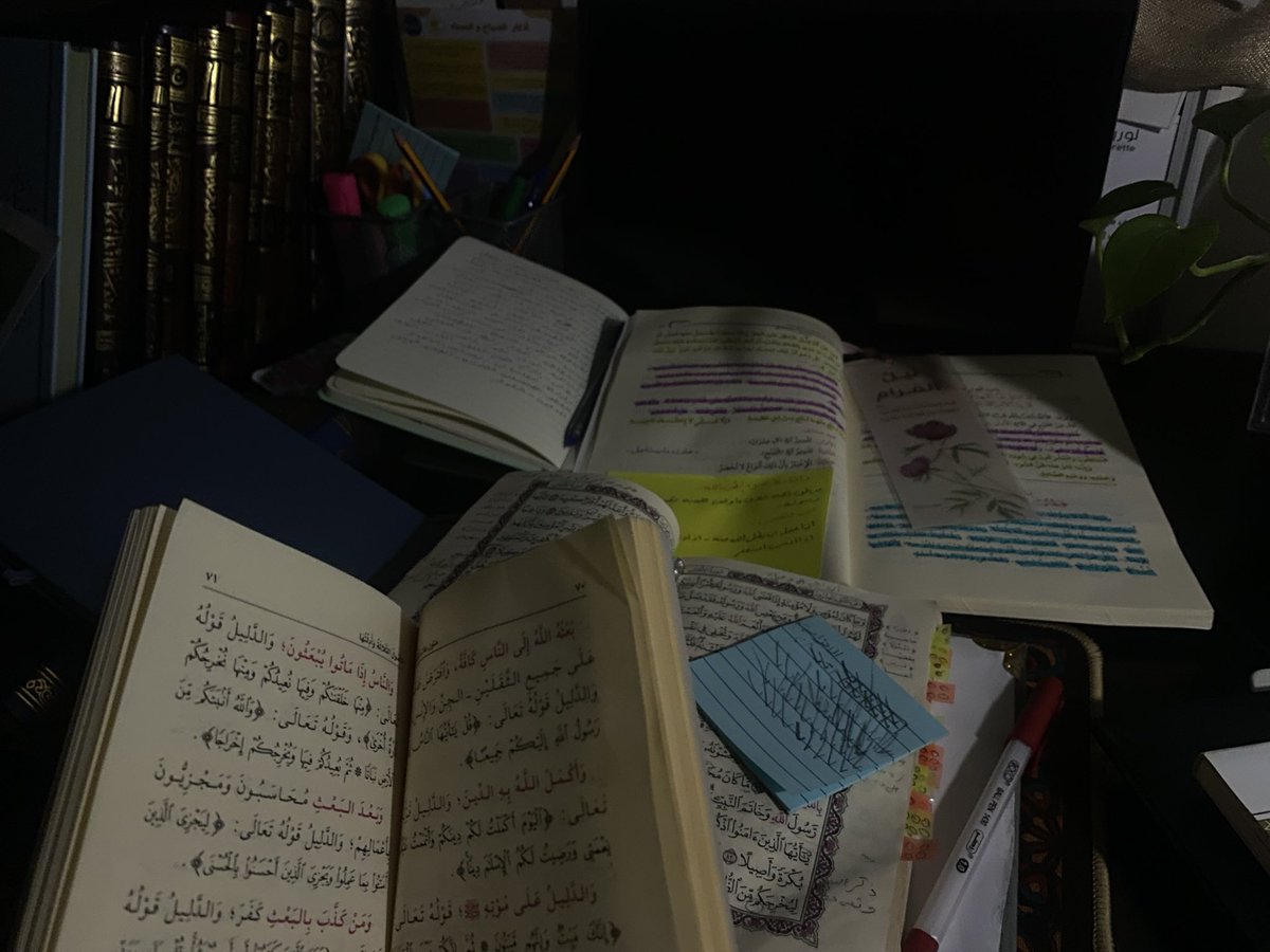 maramsliman77's tweet photo. عندما يتعلق المرء بالشيء لا بأصل الشيء 
فيبدأ " ربه جل جلاله" يربيه ويعلمه على يد الشيء 

هُنا يعرف الانسان كيف يرتب المقامات والرُتب في قلبه🤝 https://t.co/cOiq2EAG4k