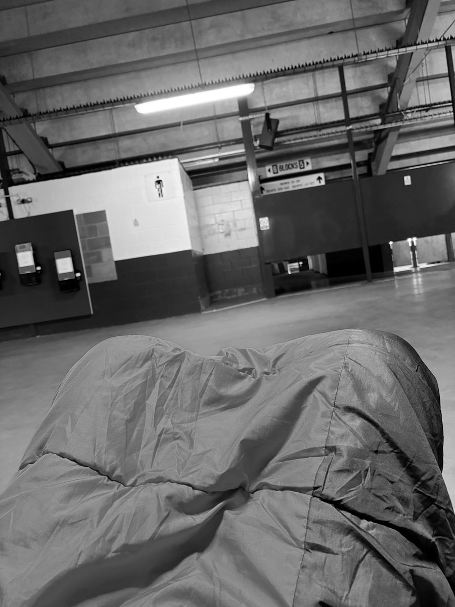 chapmanbcfc's tweet image. 😴

#BCFC #Sleepout
