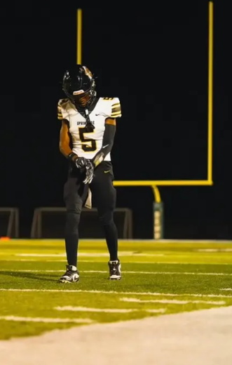 Big River Rivalry All-Star Football Game (@bigriverrivalry) on Twitter photo Congratulations and welcome to the #BigRiverRivalry family <a href="/AltizianoE/">Altiziano “Tizzy” Edwards</a> of <a href="/gohshsfootball/">HSHS Football</a>! #NORTH #BRR2024 Congratulations and welcome to the #BigRiverRivalry family <a href="/AltizianoE/">Altiziano “Tizzy” Edwards</a> of <a href="/gohshsfootball/">HSHS Football</a>! #NORTH #BRR2024