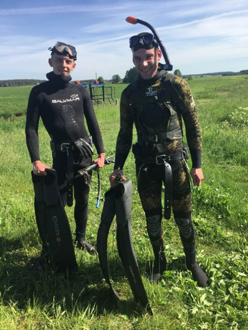 Rubberboi75 tweet media