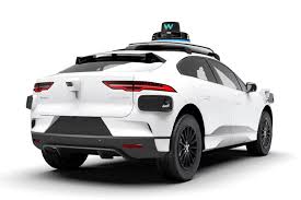 TechEdgeInvest's tweet image. Most people don’t realize it yet - Tesla is far ahead of everyone else in autonomy. The moat between Tesla and competitors like Waymo is growing by the day. Here’s how Tesla is leaving everyone else in the dust: 🧵👇