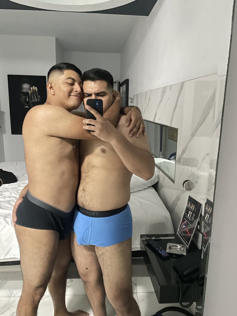 Daddyvictorp's tweet photo. Terminando de culiar 🔥 https://t.co/VZdsA0gzJ3