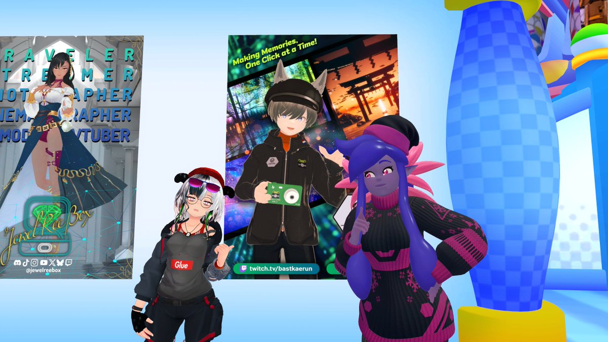 GlueIsRequired's tweet image. Another day of Vket 2024 Winter ⛄️🪙
Storytime at Snowman's Toy Factory ✅
Gachatopia! ✅
Such wonderful booths!
#Vket #VketPhoto #Vket2024Winter #VRChat