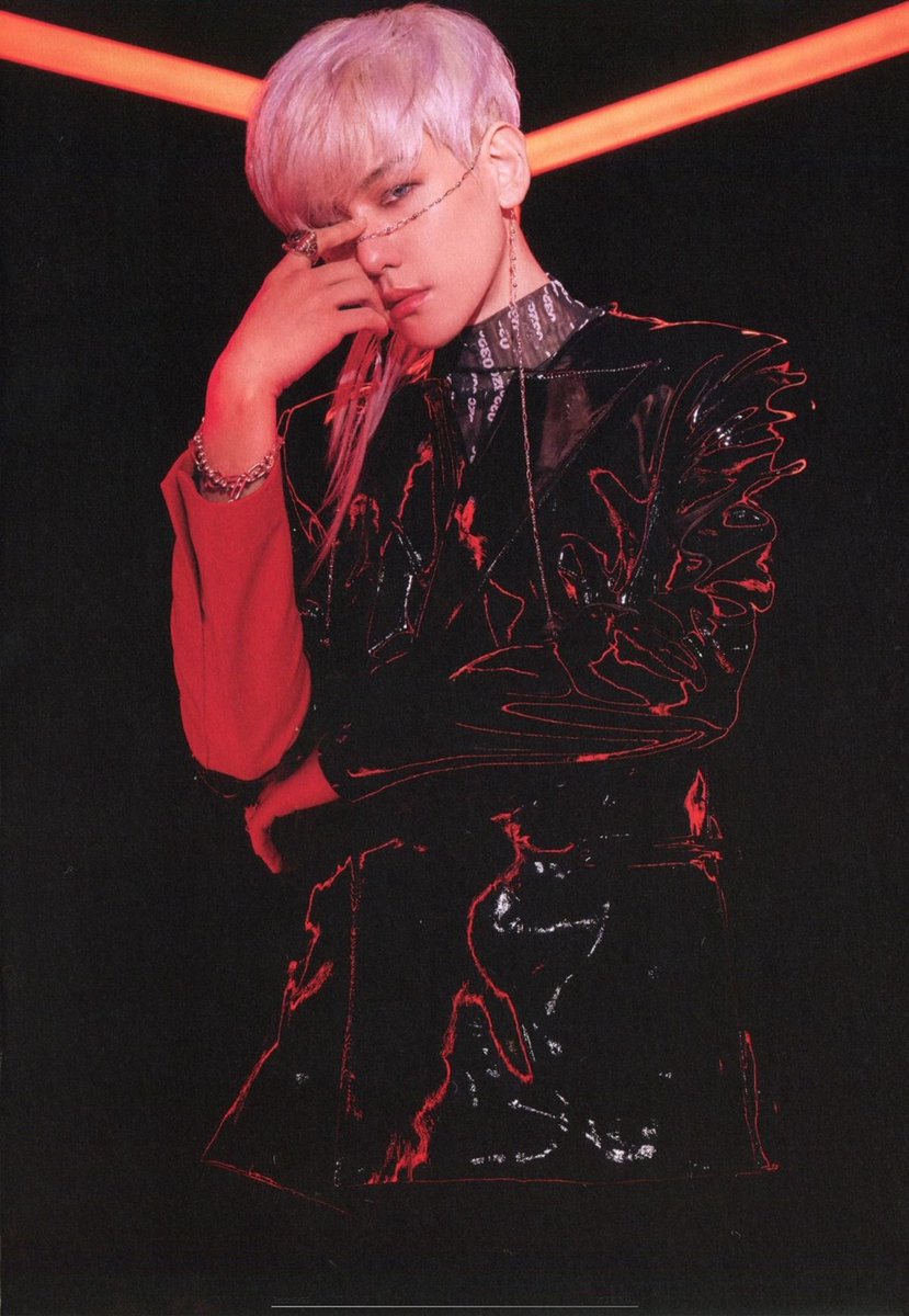 Asian Pop Music Awards 2024: People’s Choice Award
#APMA2024 #PineappleSlice #BAEKHYUN <a href="/APMAHK/">APMA OFFICIAL</a>