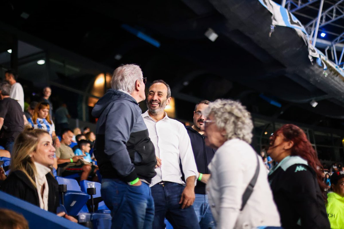 Christian Devia tweet media