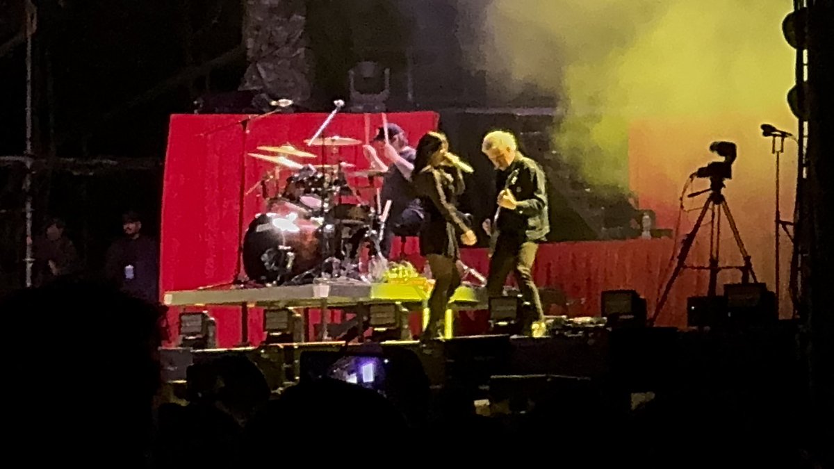 Fenomenoider4's tweet photo. Un agradecimiento a @StrayingWill por presentarme a @bmthofficial y gracias a eso conocí a @spiritboxband 😎😎 https://t.co/If6DxquUnp