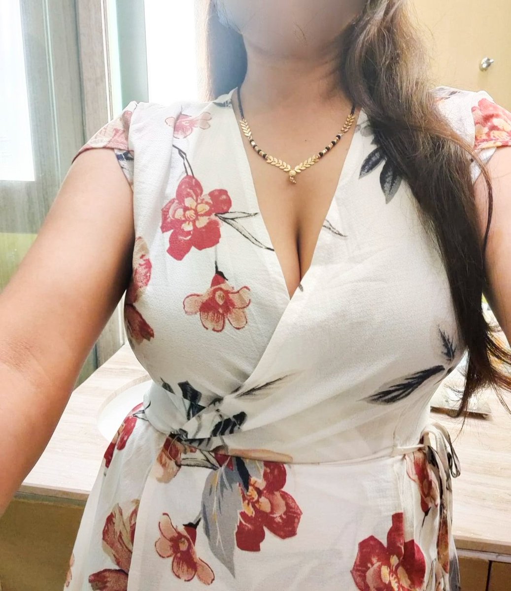 NishaMehraaa's tweet photo. Kuch fark aaya hai mujme..ya pahle jaisi hi hu??? https://t.co/K5zTk6C0UG