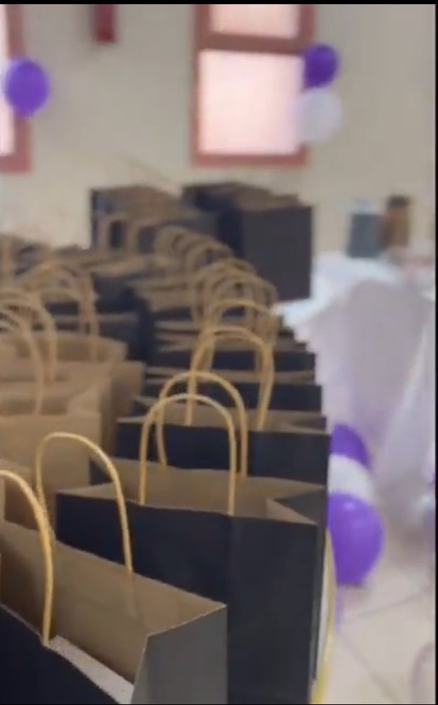 #تعليم_الطائف | جانب من تكريم المدارس لطلابها المتميزين والمتفوقين، تقديراً لجهودهم وتحفيزاً لمواصلة النجاح.