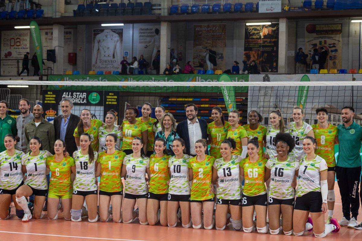 AnaGuarinos's tweet image. 🏐🇪🇸 Nuestra ciudad está siendo sede de la Copa de España Infantil y Alevín de Voleibol. Ayer el Multiusos se llenó para ver el All Star Iberdrola.

Un broche de oro para cerrar un año en el que hemos disfrutado de 250 eventos nacionales e internacionales.

#GuadalajaraEsDeporte