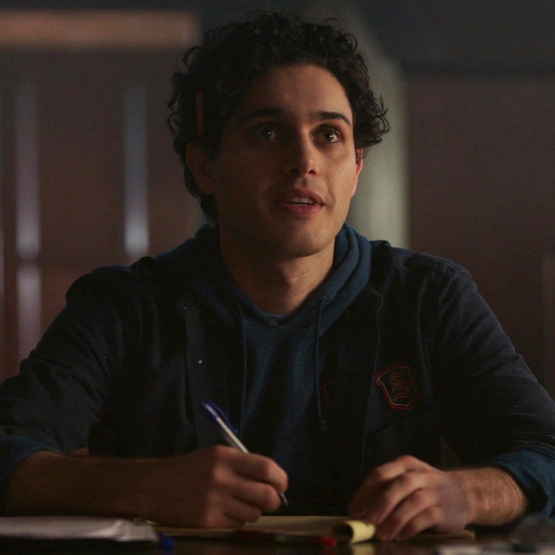 pretty broody gf               pretty bubbly bf