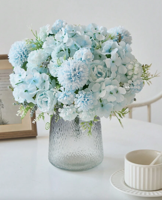 LarriesFlwrShop's tweet photo. We have a flower delivery for @Louis_Tomlinson 

Happy birthday to you Louis love you so much

With love from @HogwartsLouis22 https://t.co/GyloHDoJog
