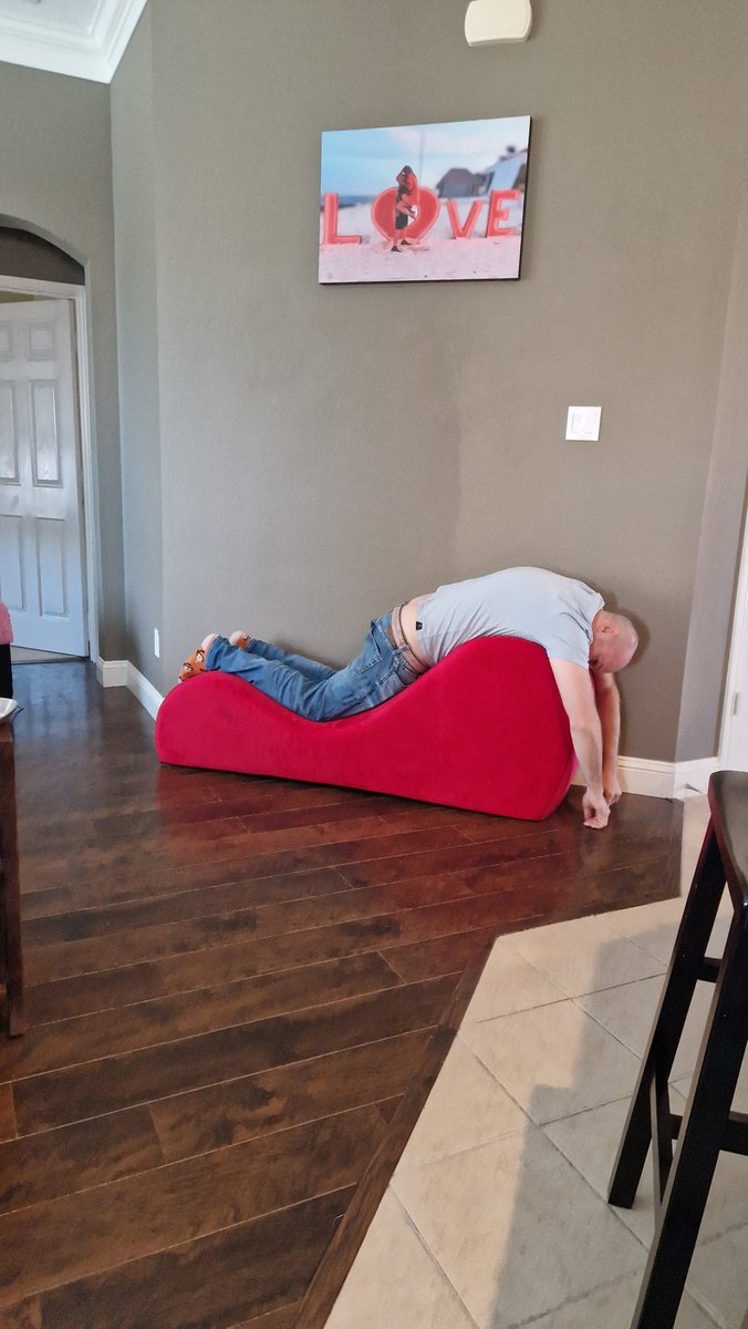 SwingDownUnder's tweet image. Liberator furniture, more uses than you know... buy yours today from @CasualToys &amp;amp; you too could be an Aussie break dancer on sex furniture 

#RayGun #Liberator @Liberator @casualswinger