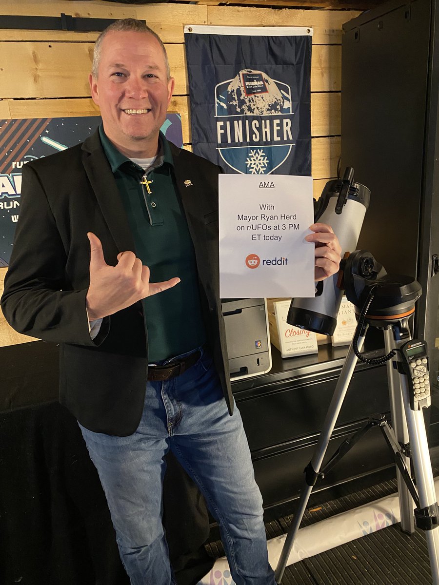 Drones, Orbs, UFOs? Catch my <a href="/Reddit/">Reddit, Inc.</a>  AMA today at 3 pm EST <a href="/r_ufos/">Reddit 𝙧/𝙐𝙁𝙊𝙨 🇺🇦</a>