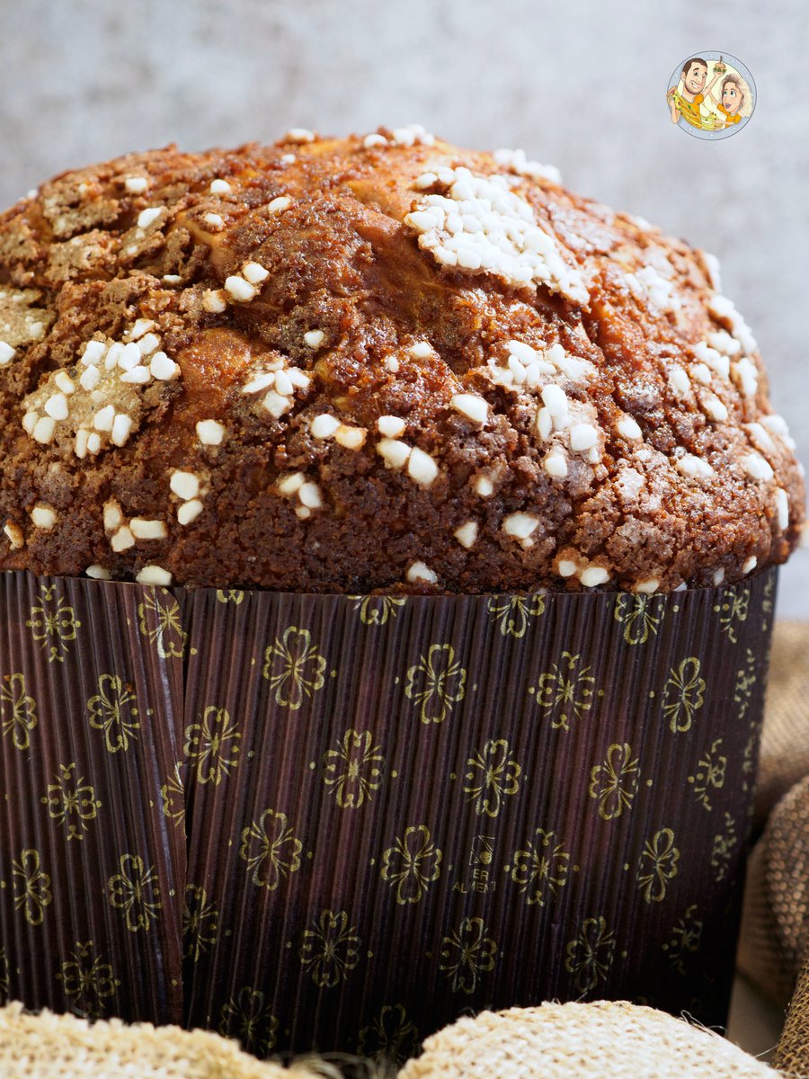 🍫 Irresistible, delicioso, esponjoso, sutil... No tenemos suficientes calificativos para describir el panettone de #CientoTreintaGrados.
¡¡¡Nos acaban de chivar que han sacado la última hornada!!!
💵 35€  (750g)
📍Chamberí y Chamartín 
#mejorpanettonemadrid #panettonemadrid