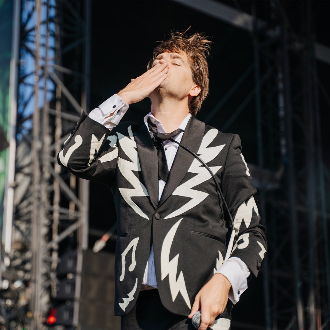 The Hives tweet media