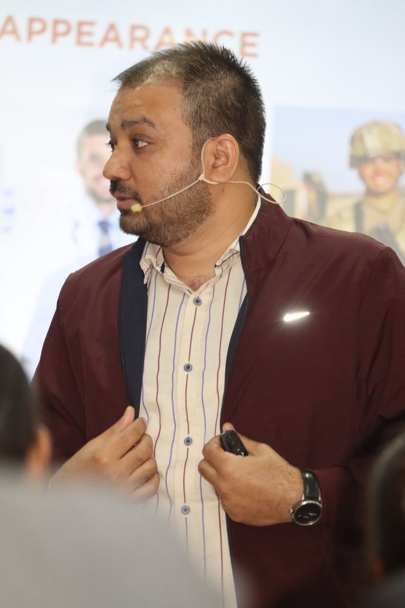 RahulBhuva7030's tweet photo. #seminar https://t.co/w8WsCDqpSe
