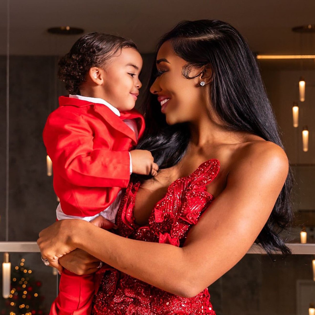 For me it’s not about the gifts… it’s about ending out the year in love… this year was about learning and growing…. Celebrating faith, and Jesus’ selfless love and gratitude.