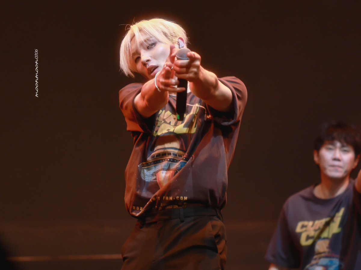 241229 커튼콜 마카오 #문종업
❤️‍🔥
#BANG_JUNG_YOO_MOON #방정유문
#MoonJongup #文鐘業 #ムン·ジョンオプ #비에이피 <a href="/jongup_official/">Jongup_Official</a> 
#커튼콜 #CURTAIN_CALL