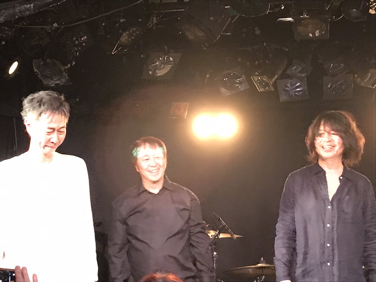 unofficia1 tweet media