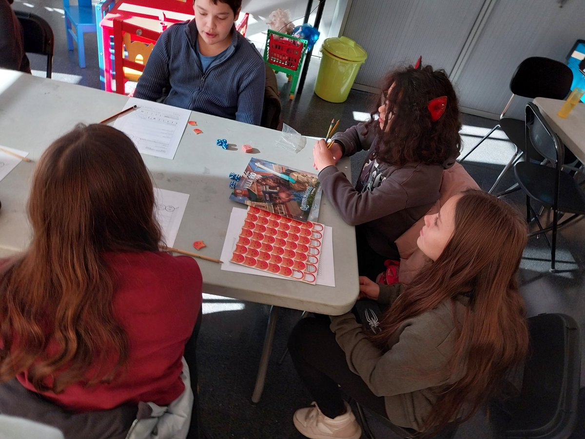 AVVBufala's tweet image. Gràcies a totis per venir a les primeres jornades de #rol i #jocs de #taula de #Bufalà! ❤️

Gràcies a @elviajero_bdn per deixar-nos jocs! 😊

#Badalona #jocsdetaula #jocsderol