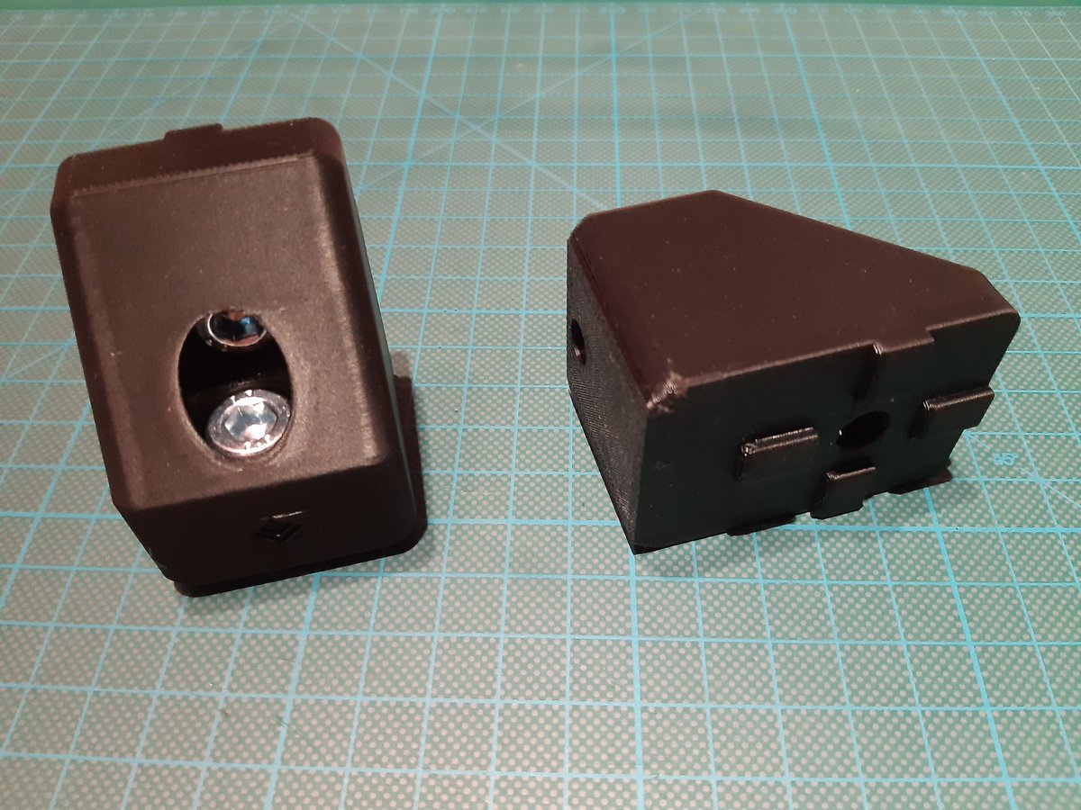 Contraptor_Lab's tweet photo. Coming soon: BRB CNC 3018 Kit “CE1” - https://t.co/sV9VyvDI9i #3018cnc #3018pro #cnc3018 #cnc3018pro #contraptor #lab #contraptorlab #cnc #cncmachining #cncrouter https://t.co/P2S2xw4xRt