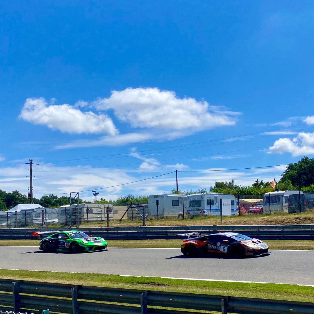 VLNClub's tweet photo. Lamborghini vs. Porsche Anfahrt Rivage 🇧🇪 Circuit de Spa-Francorchamps
#vlnfanclub #spafrancorchamps https://t.co/uJ0W6NksXL