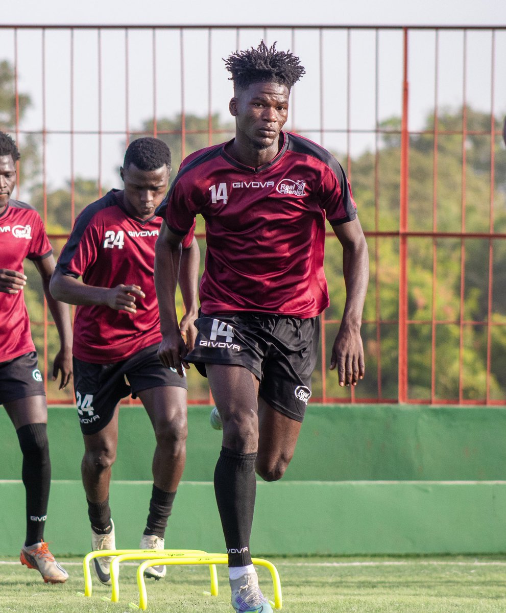 RealDeBanjulFC's tweet photo. Happiest birthday @Babou_14 🎂🎉🙌🏽!

May your new age brings you joy, success, and health 🙏🏽.

#rdb #baboucarr #birthday #cityboys #realdebanjul https://t.co/ubQ5svlmM4