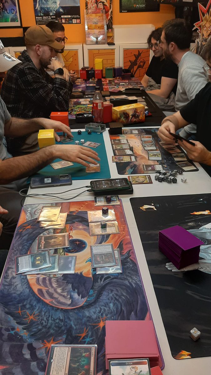 METROPOLIS COMICS tweet media