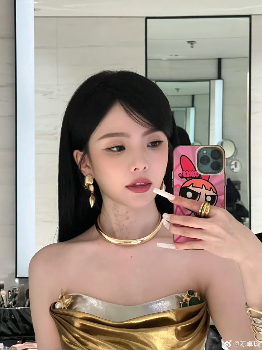 zhuoxuan weibo update