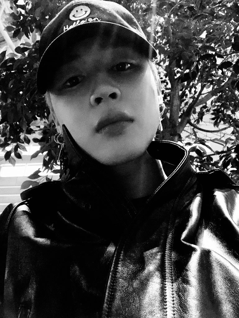 jimin’s superior selcas