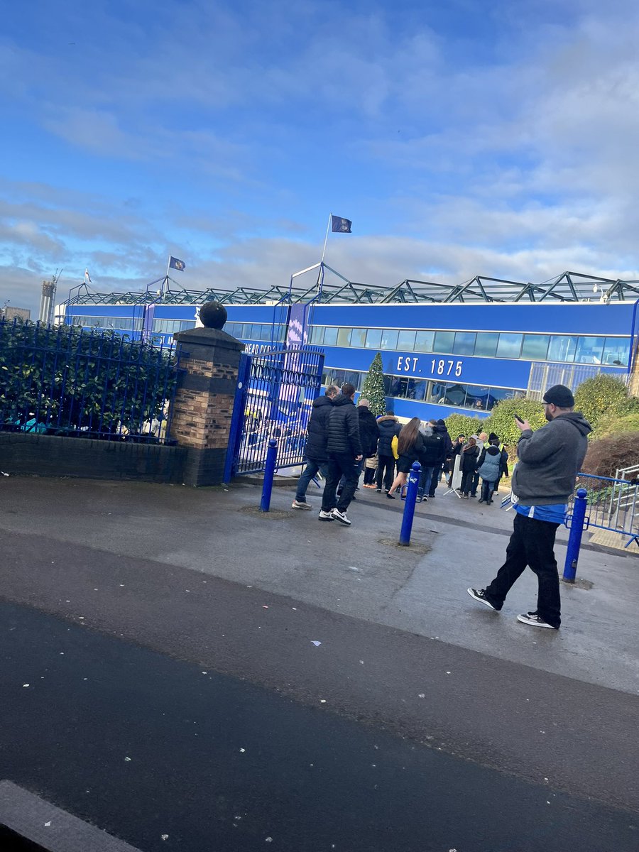 Brum away. Come on you Pool 🍊🍊